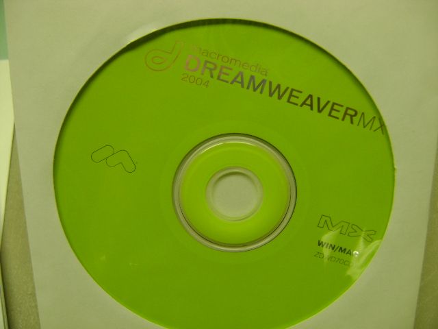 Macromedia Dreamweaver MX 2004 Upgrade Retail Windows Mac