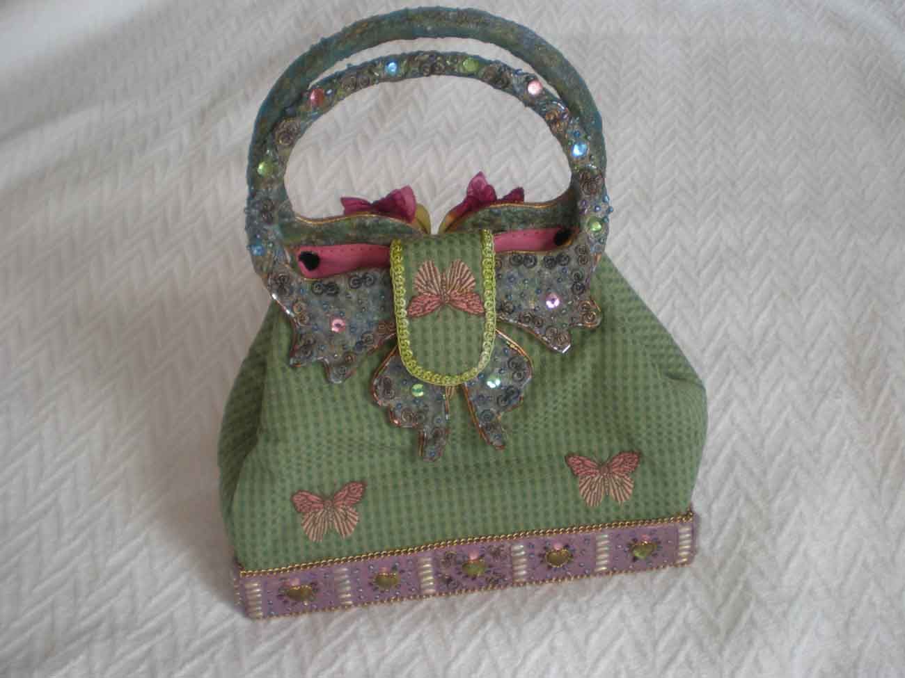 MARY FRANCES Handbag Purse Hand Bag   Gorgeous Detail   BRAND NEW with