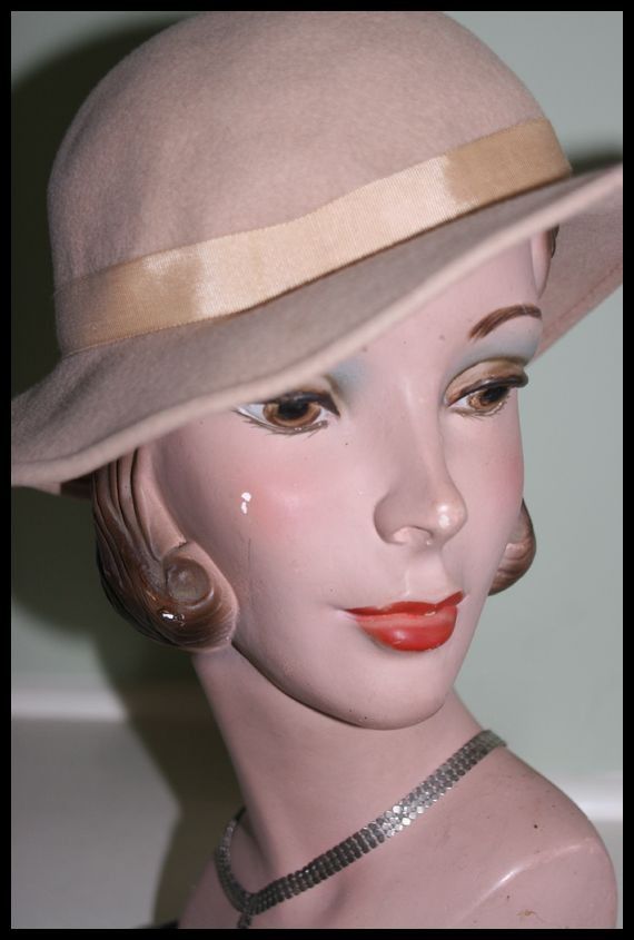 Vintage Hat 100 Wool Felt Michael Howard Tan Sz 21