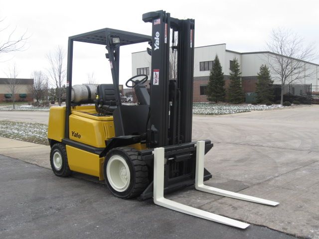 2002 Yale GLP060 Forklift 6000lb Pneumatic Lift Truck Hi Lo