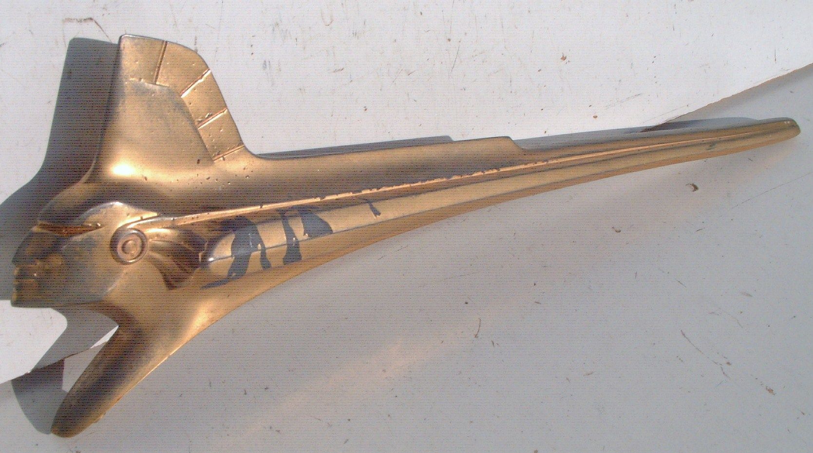 This is an original 1951 Pontiac hood ornament, part #514855.