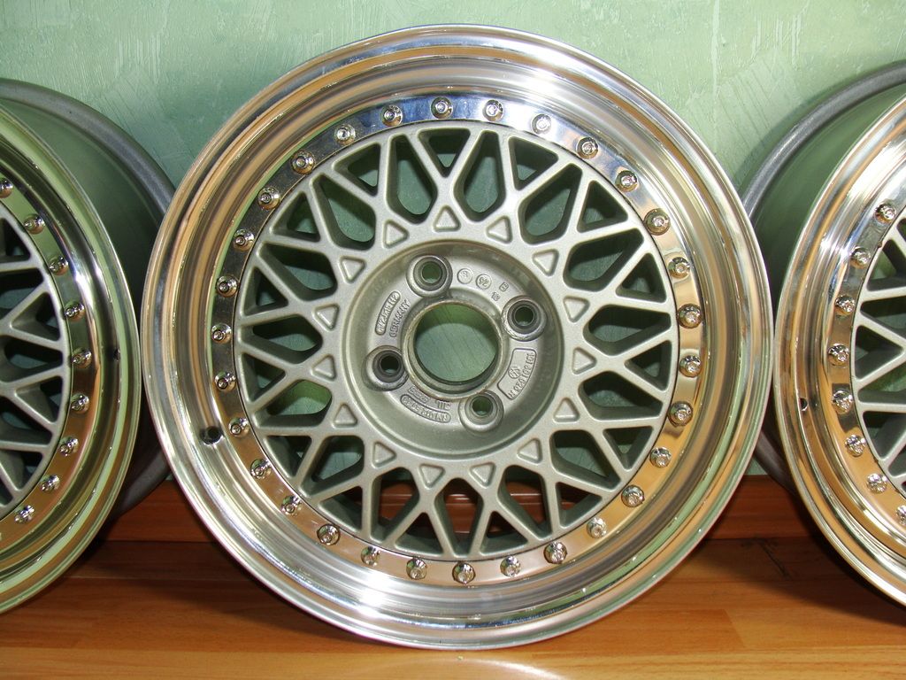 Authentic Split Rims BBs Front RM012 15x6 5 ET33 Rear RM001 15x7 ET25