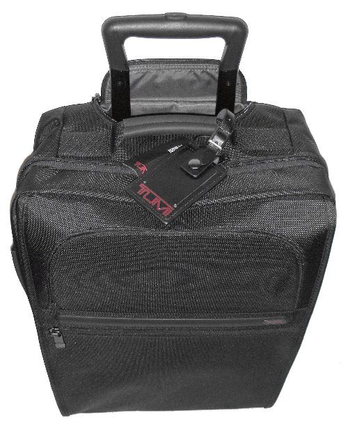 Tumi Alpha Super Light Leger International Carry on 22900 $395