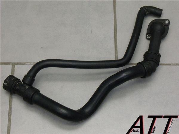 VW Passat 3B Audi A4 Wasserschlauch 8D0121055J