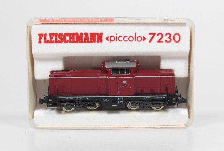 Spur N   FLEISCHMANN  7230DB BR 212 181 2OVP / 5 F