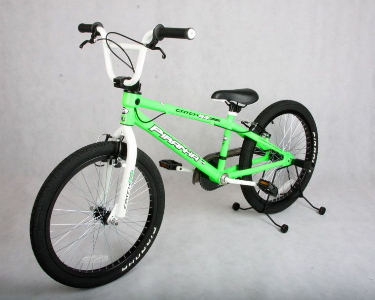 BMX 22 BIKE FAHRRAD FREESTYLE F SET CATCH 22