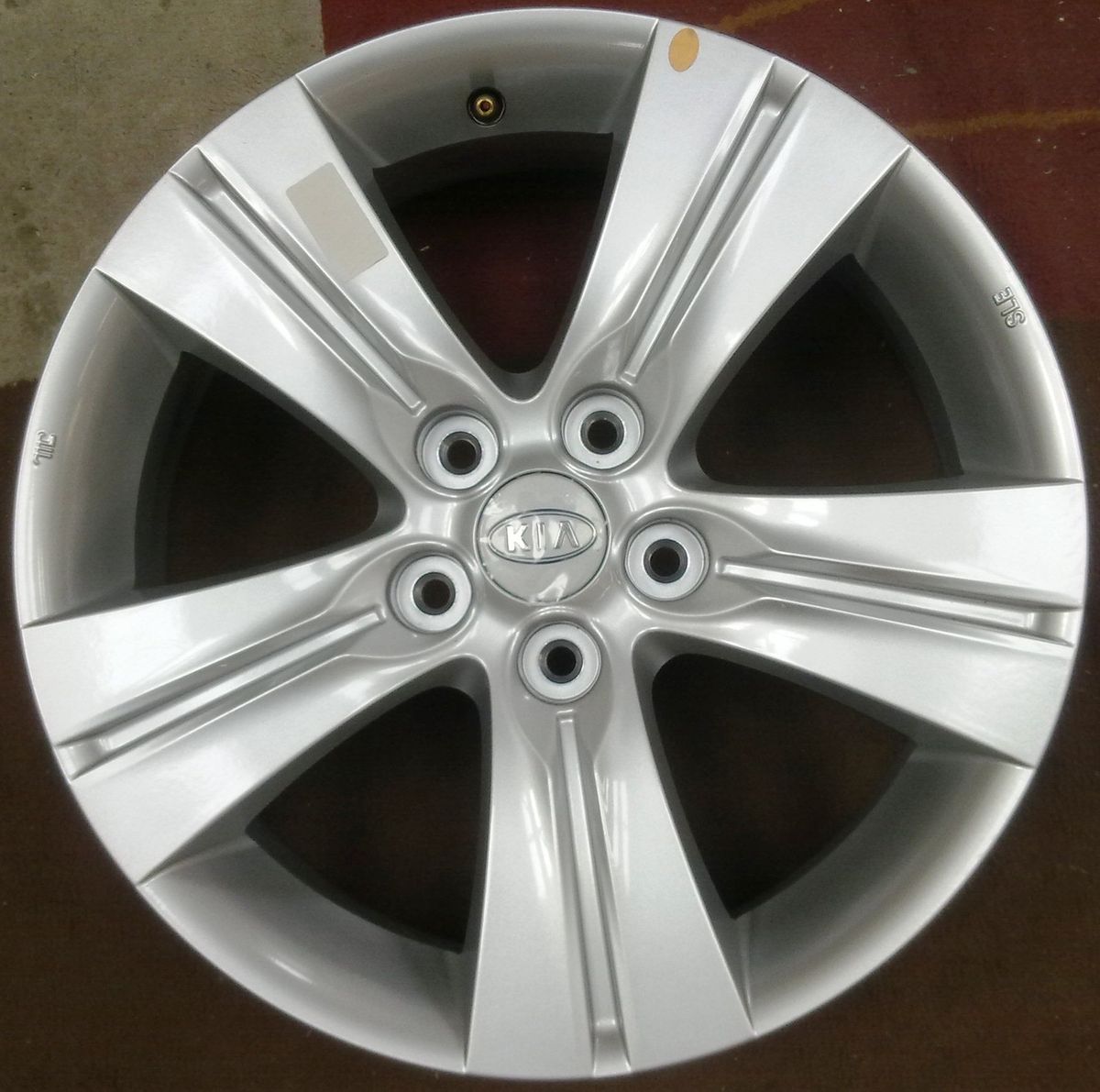 KIA SPORTAGE III 6,5X17 5X114,3 ET35 NZ67,1 (besch 224)