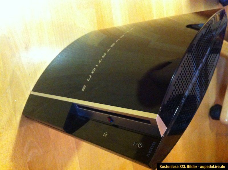 Sony Playstation 3 Konsole 40 GB, pianolack inkl. Controller,voll