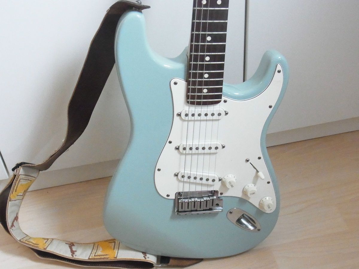 FENDER STRATOCASTER E GITARRE BJ. 90 er USA