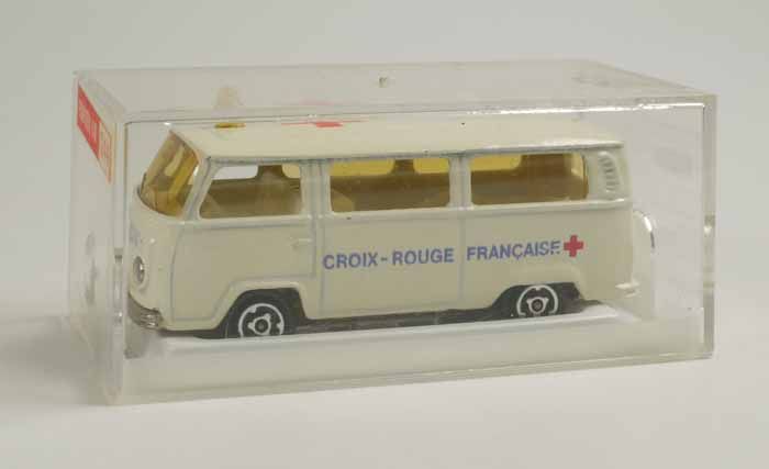 Majorette 244 VW Bus Krankenwagen Fourgon OVP