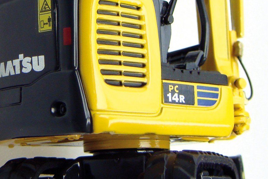 Komatsu 1/32 scale Komatsu PC14R Excavator   new