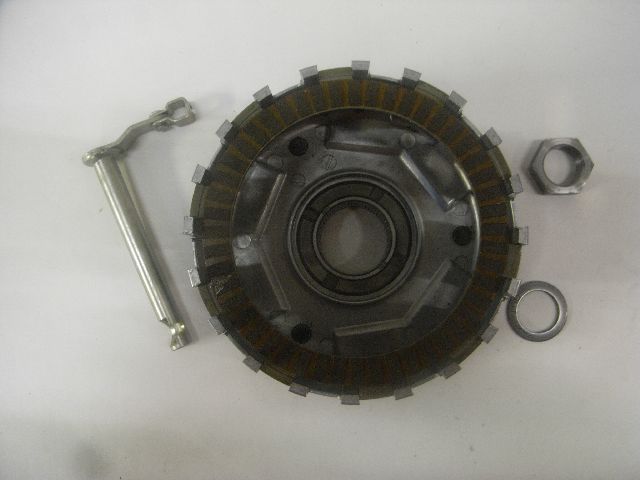 Honda / Kupplungskorb 22000 MCJ 305 SET,CLUTCH