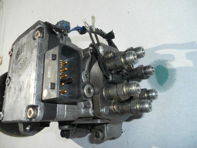 VW AUDI A4 A6 A8 DIESELPUMPE EINSPRITZPUMPE 2,5 TDI 0470506002