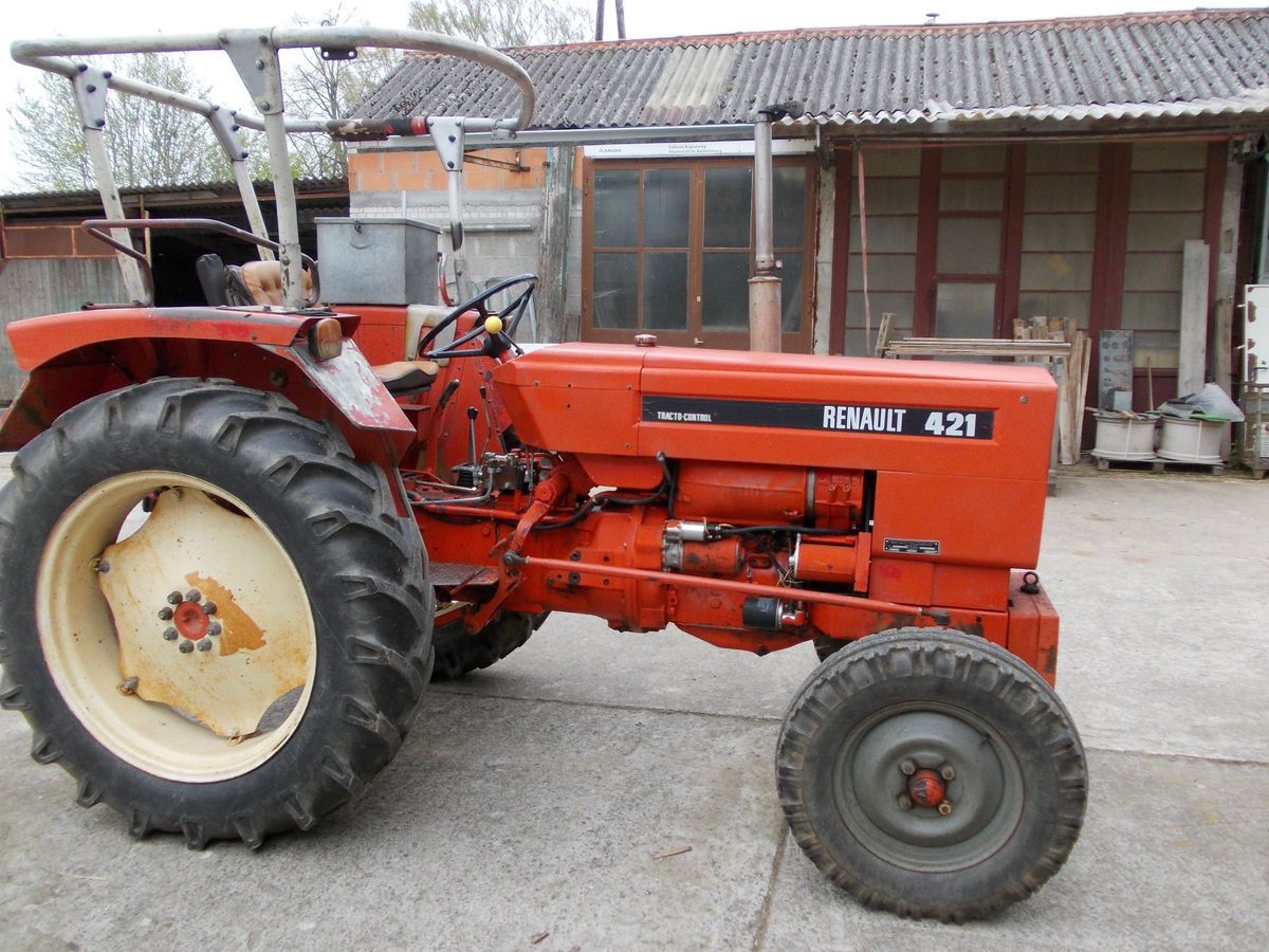 Renault 421 Hinterradschlepper