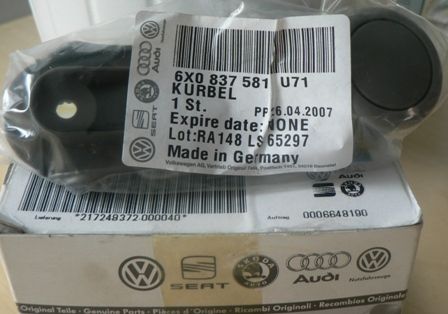 Original VW / SKODA Fensterkurbel 6X0 837 581 U71 grau