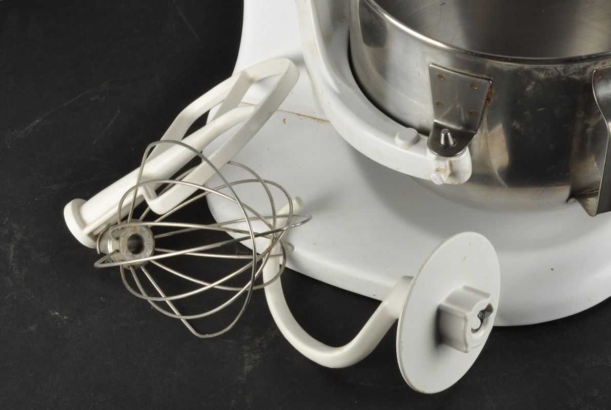 KitchenAid Special Edition Model KSM5 White Mixer w/ Beater Dough Hook