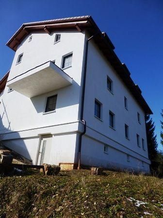 Großzügiges 3 Familienhaus für unterschiedliche Nutzung