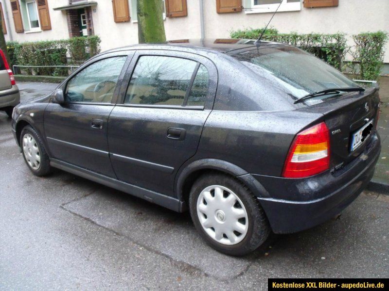 Opel Astra G 1,6l 75Ps, Bj. 99, 138900 Km, Servo, 5 Türer