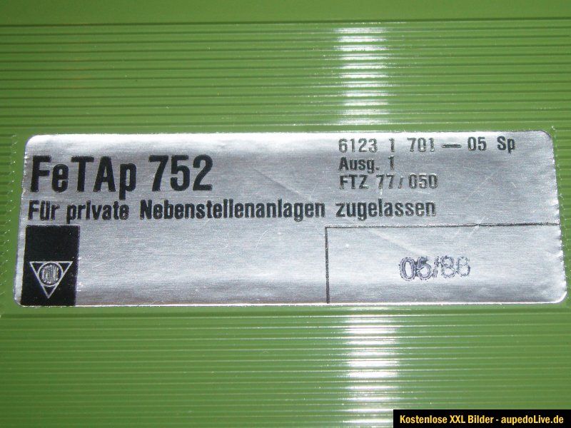 Post Telefon mit Tasten Tastentelefon FeTAp 751 Bj. 6/83 grün