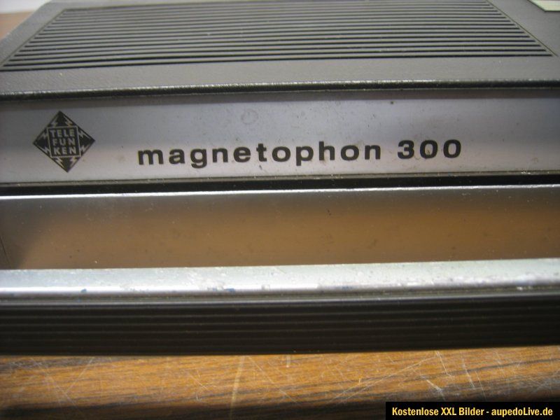 Telefunken magnetophon 300 Tonband tragbares Tonbandgerät alt selten
