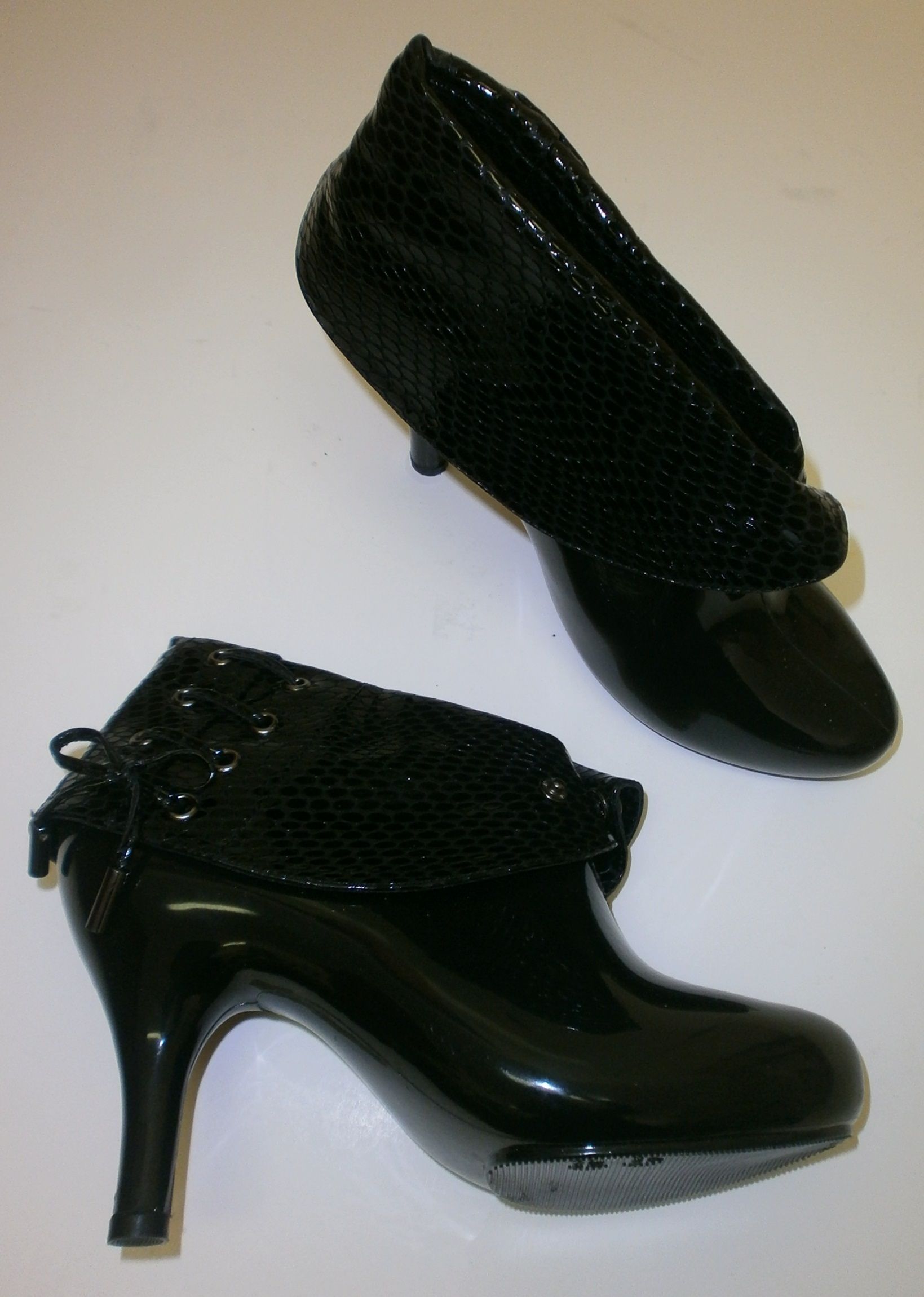 DÄV Damen Pumps / Stöckelschuhe / Gummischuhe / Regenschuhe schwarz