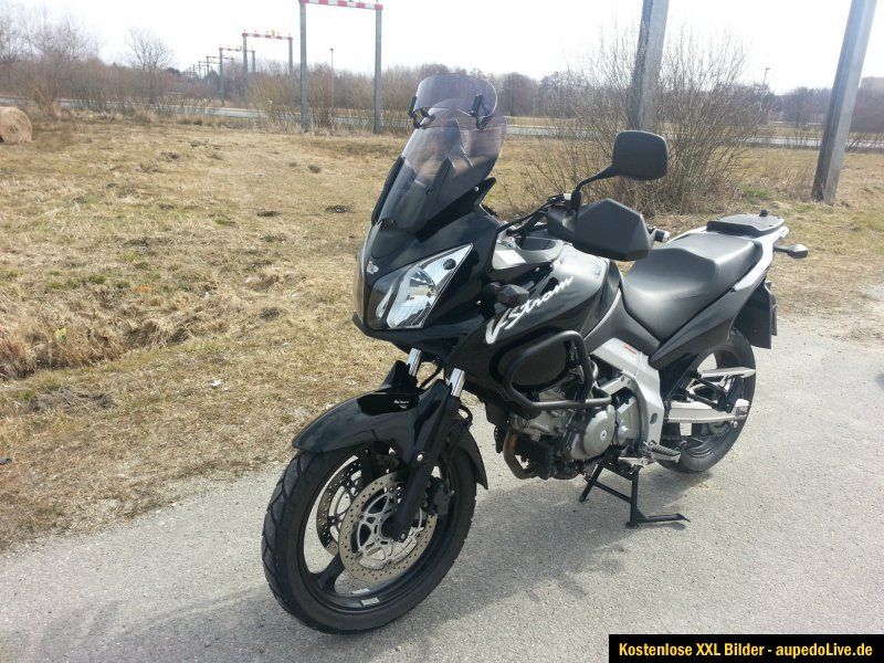 Suzuki DL 650 V Strom Tüv/AU 03/2014 viel Zubehör viele XXL Bilder