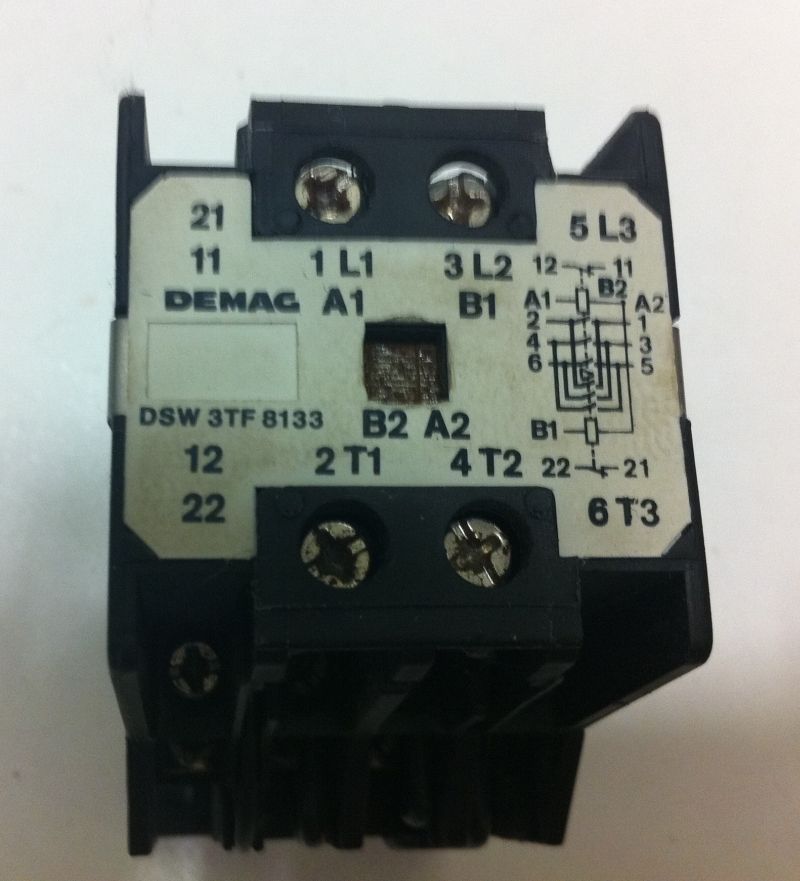 Schütz DSW3TF8133 #87535033 VDE 0660 IEC 947 Ie 20 A AC 1